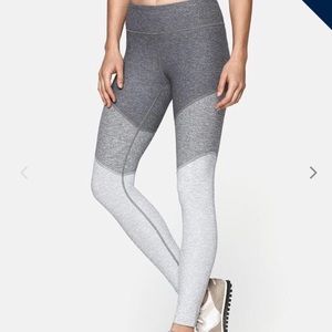 Gray toned outdoor voices leggings